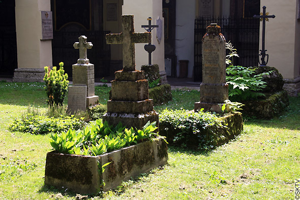 Cimetière St. Sebastian de Salzbourg : tombes feuillues